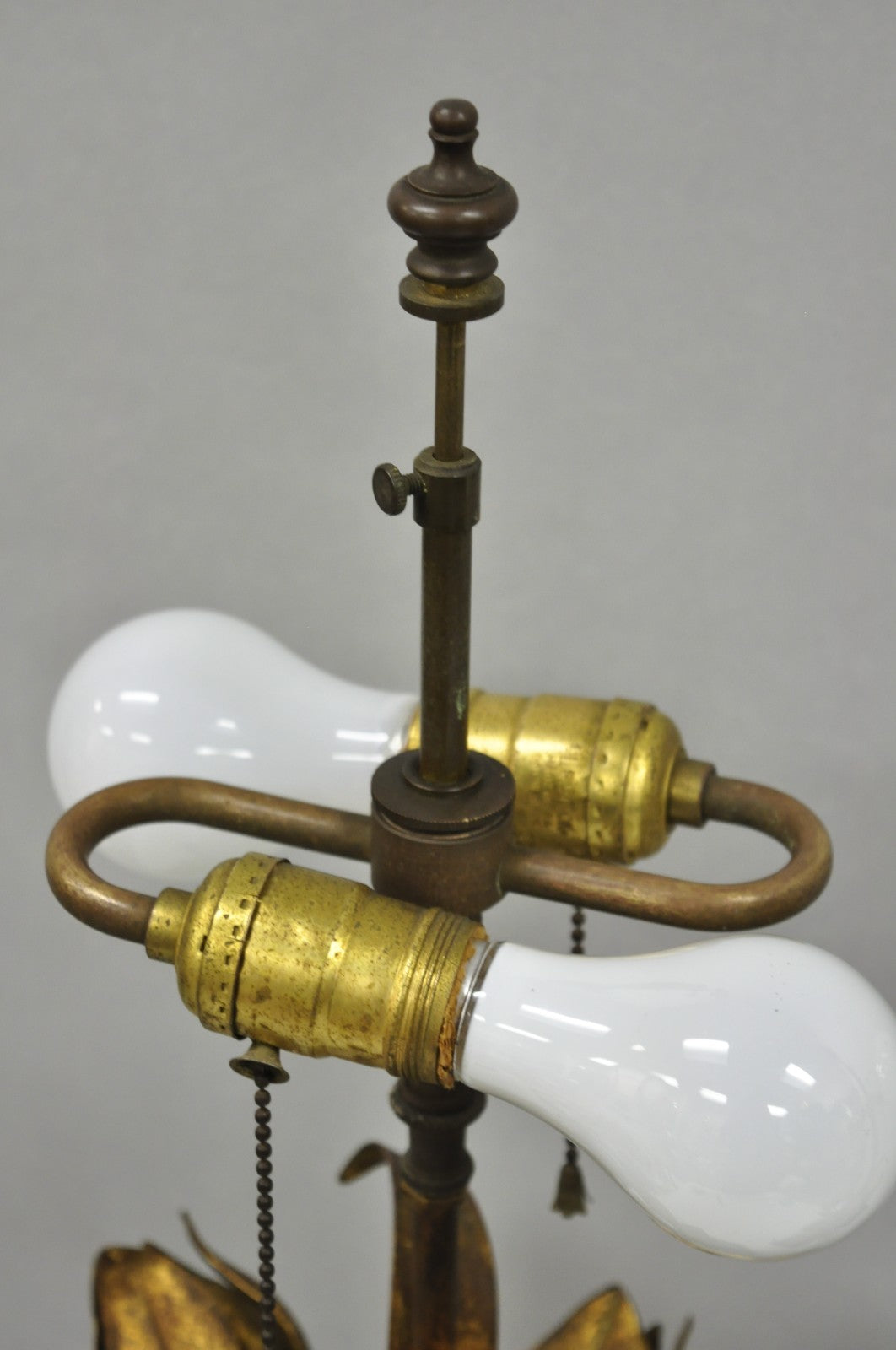 Vintage Italian Hollywood Regency Gold Gilt Iron Flower Bouquet Table Lamps Pair