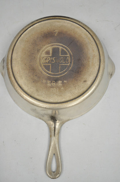 Vintage Griswold "Erie" 701 Cast Iron Skillet Frying Pan 7