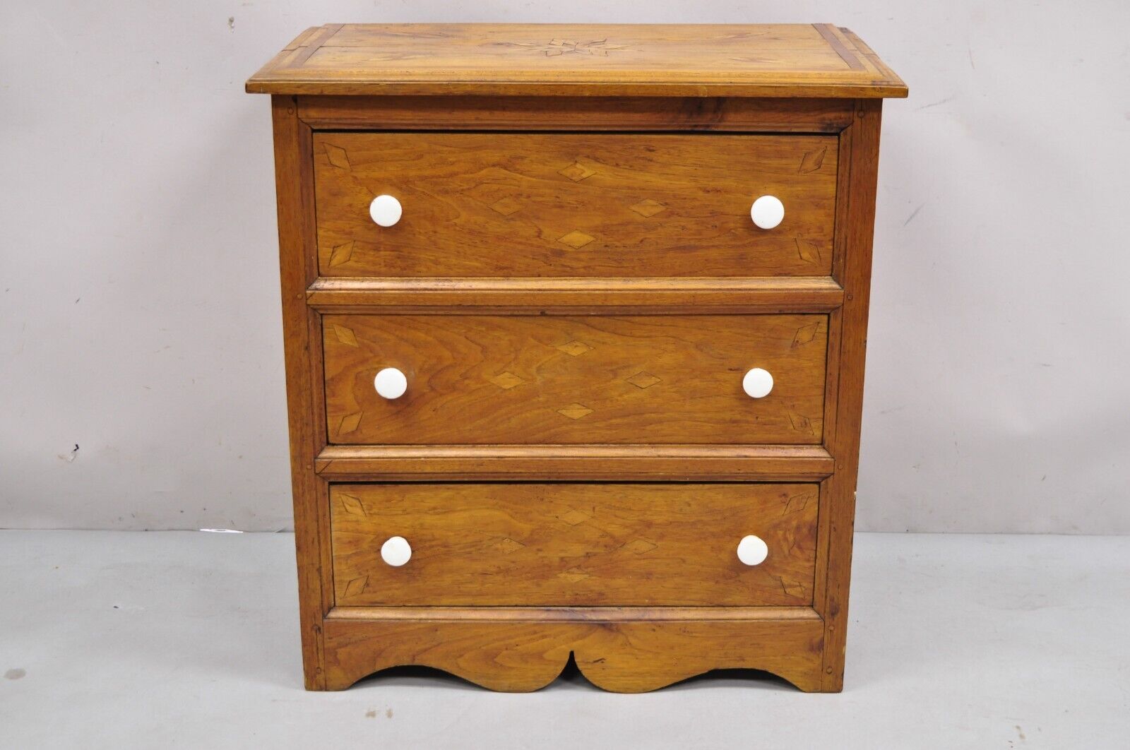19th C American Primitive Arts & Crafts Marquetry Inlay Dresser Chest of Drawers