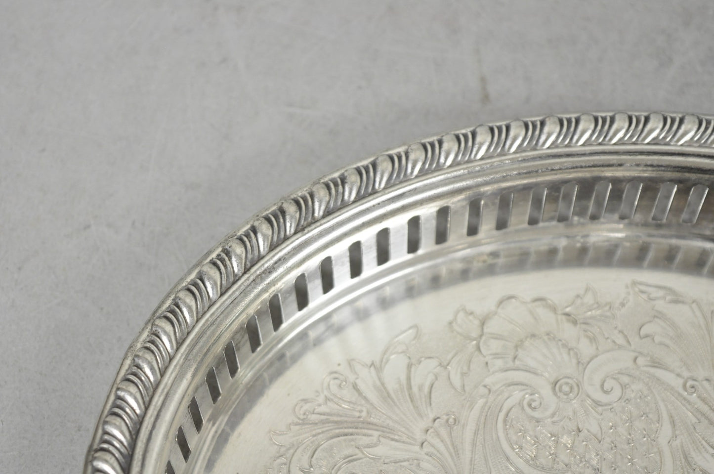 Vintage Eales Silver Plated Small Raised Gallery Oval Trinket Dish Bar Tray