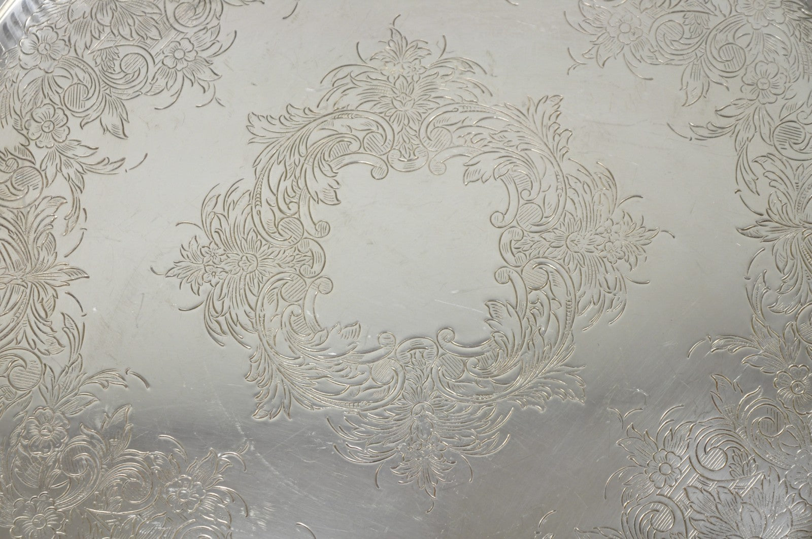 Webster Wilcox "Brandon Hall" 7572G Silver Plated Reticulated 15" Round Bar Tray