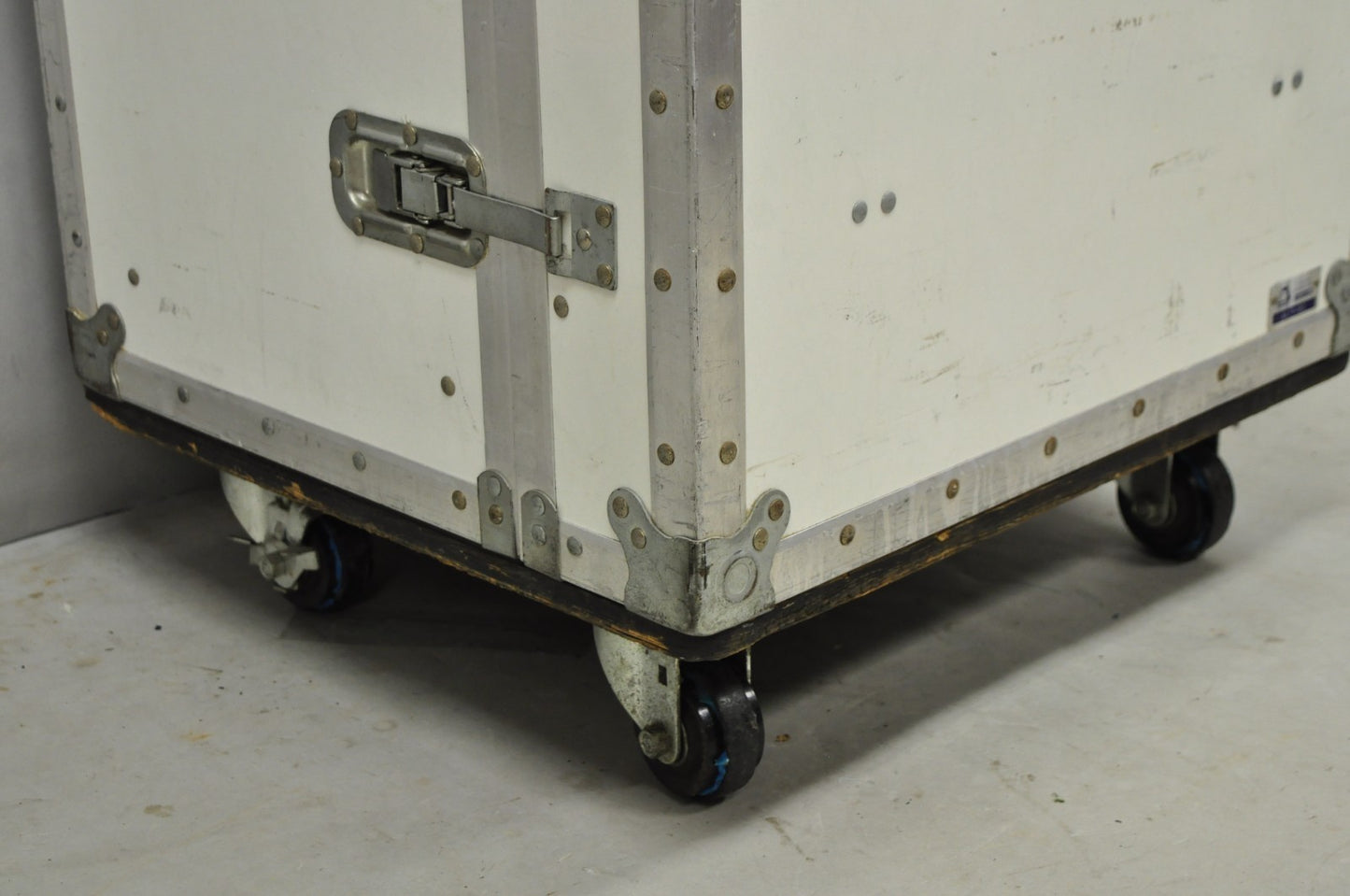 A&J 5 Drawer Road Case AA79-103 Rolling Production Hard Case Storage Trunk