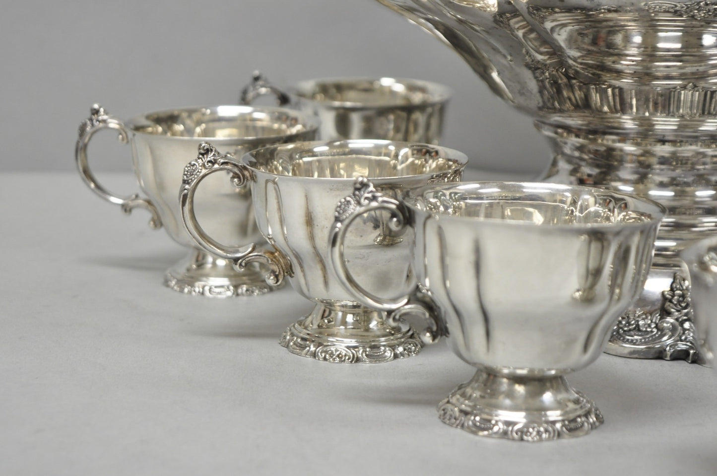 Vintage Baroque by Wallace 252 & 253 Silver Plated Punch Bowl Set w/ 10 Cups
