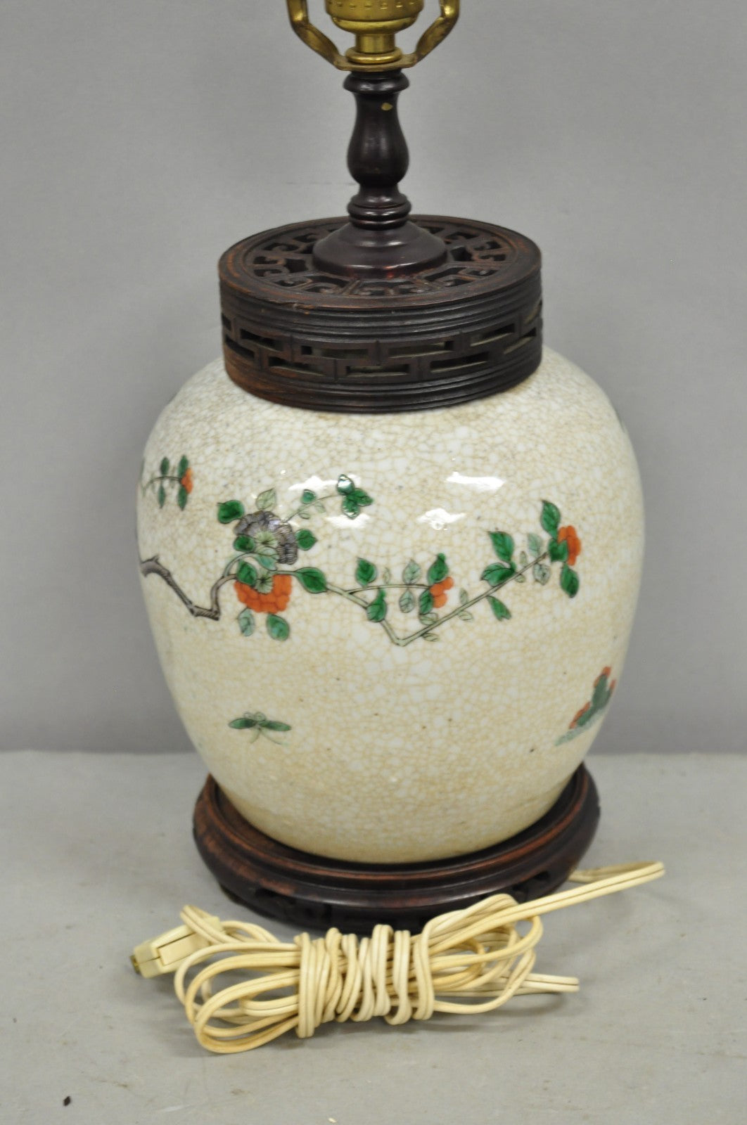 Antique Oriental Porcelain Bulbous Vase Bird Painted Table Lamp w/ Shade