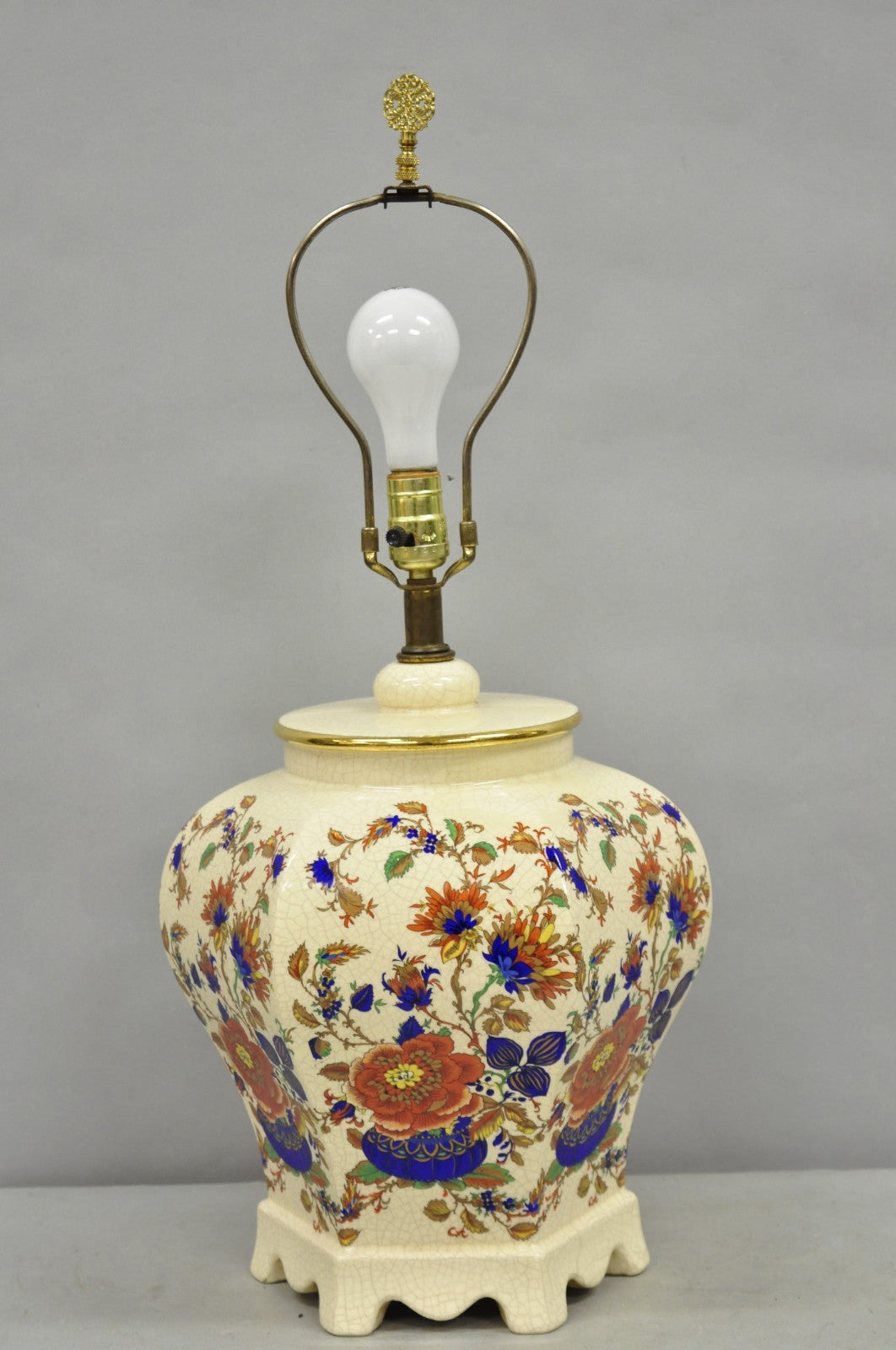 Vintage Oriental Porcelain Hexagonal Flower Decorated Ginger Jar Table Lamp