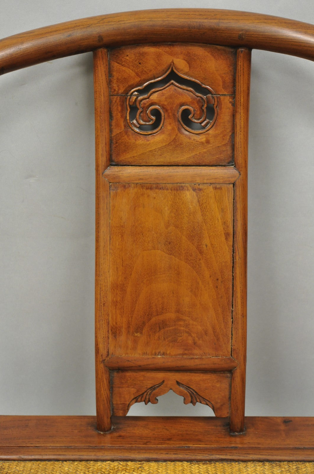 Antique Chinese Elm Hardwood Horseshoe Oriental Huanghuali Lounge Arm Chair