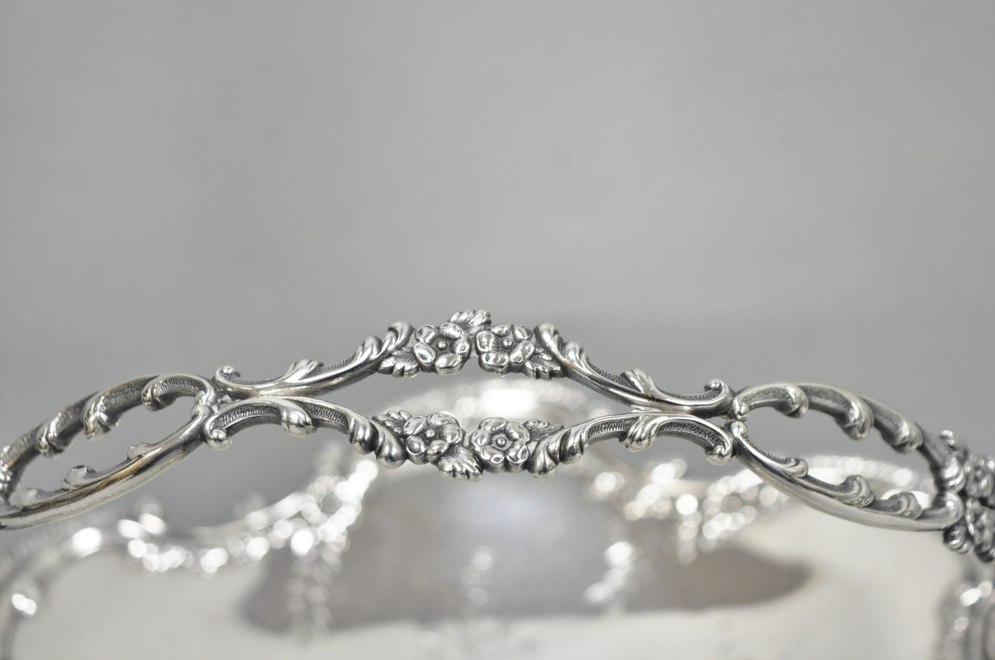 Antique Meriden Silver Plated Floral Repousse Pedestal Brides Wedding Basket