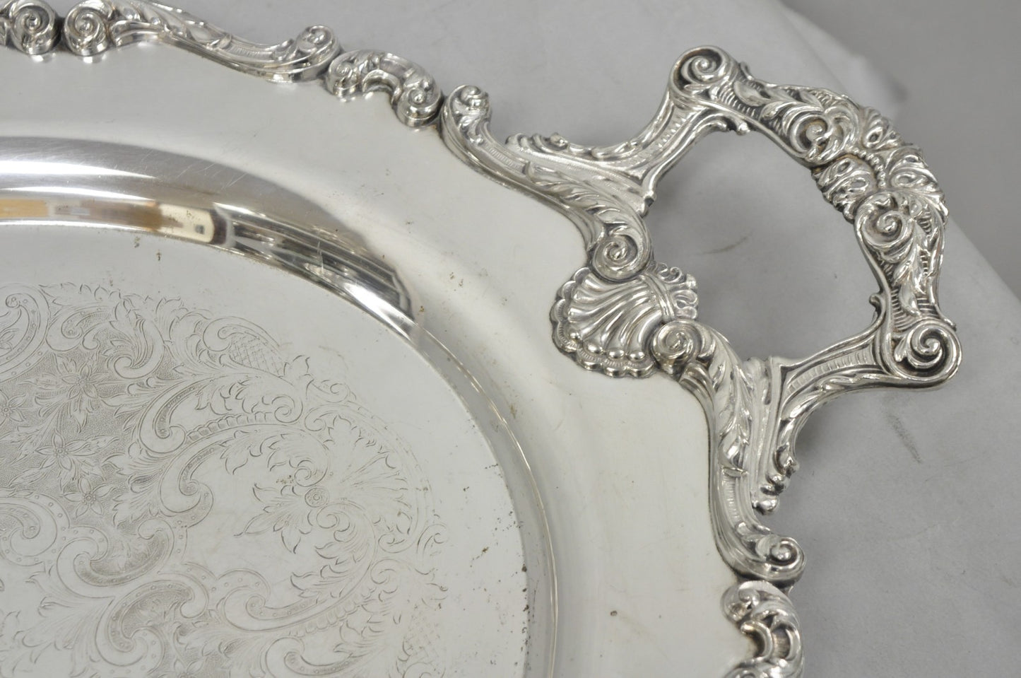 Vintage English Silver Mfg. Silver Plated Large Oval Butlers Platter Bar Tray