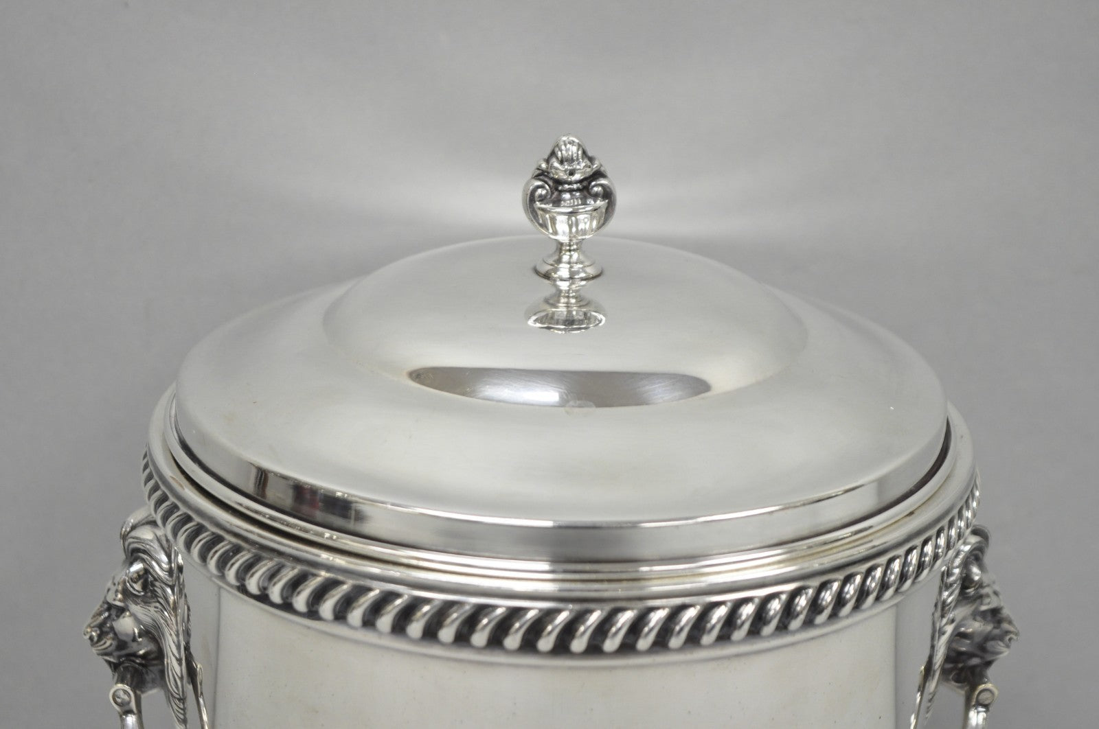 Antique English Regency Lion Head Silver Plated Covered Bar Ice Bucket