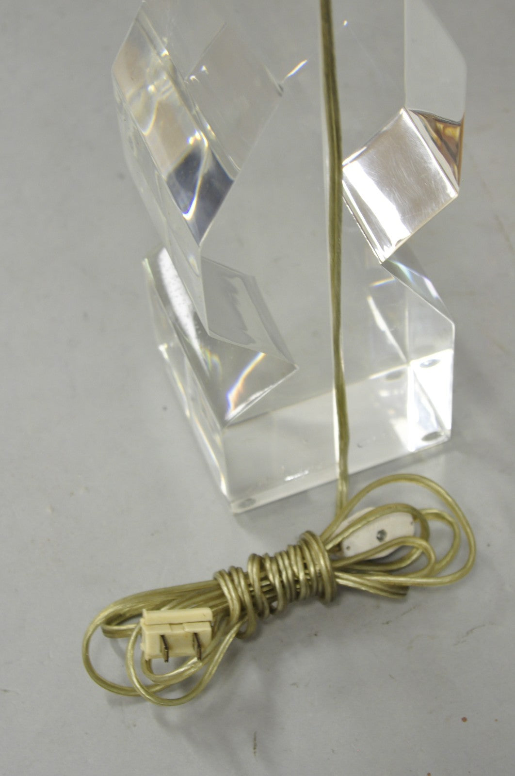 Vintage Les Prismatiques Mid Century Modern Lucite Zig Zag Table Lamp, Signed