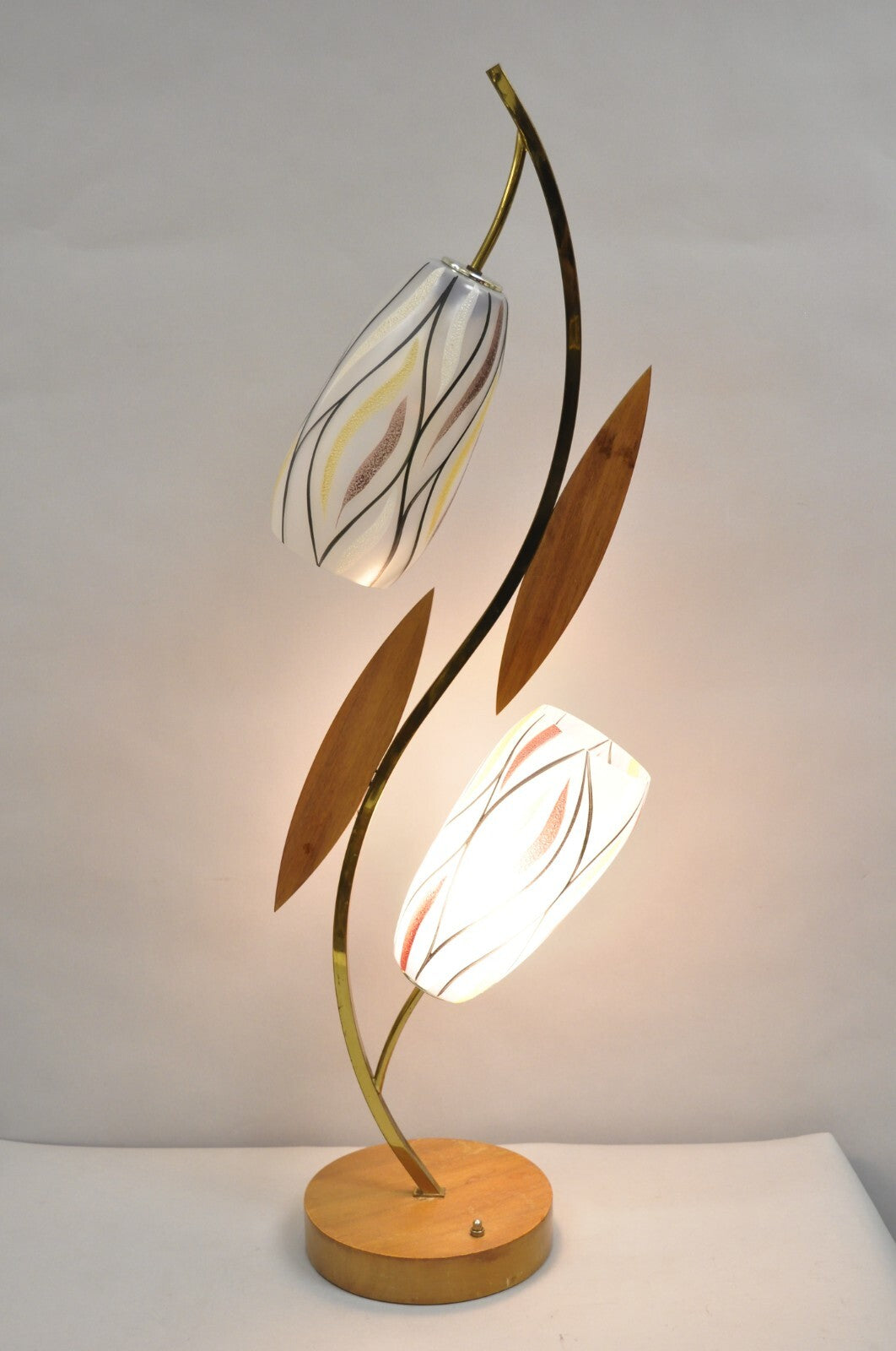 Vintage Mid Century Modern Glass Shade Walnut Tulip Leaf Tall Table Lamp