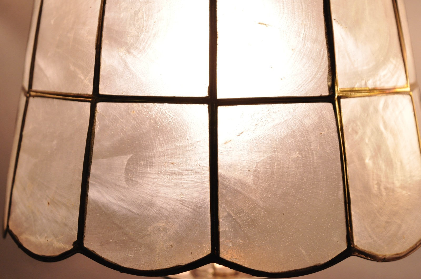 Vintage Italian Hollywood Regency Capiz Shell Gold 7.25 Round Clip On Lamp Shade