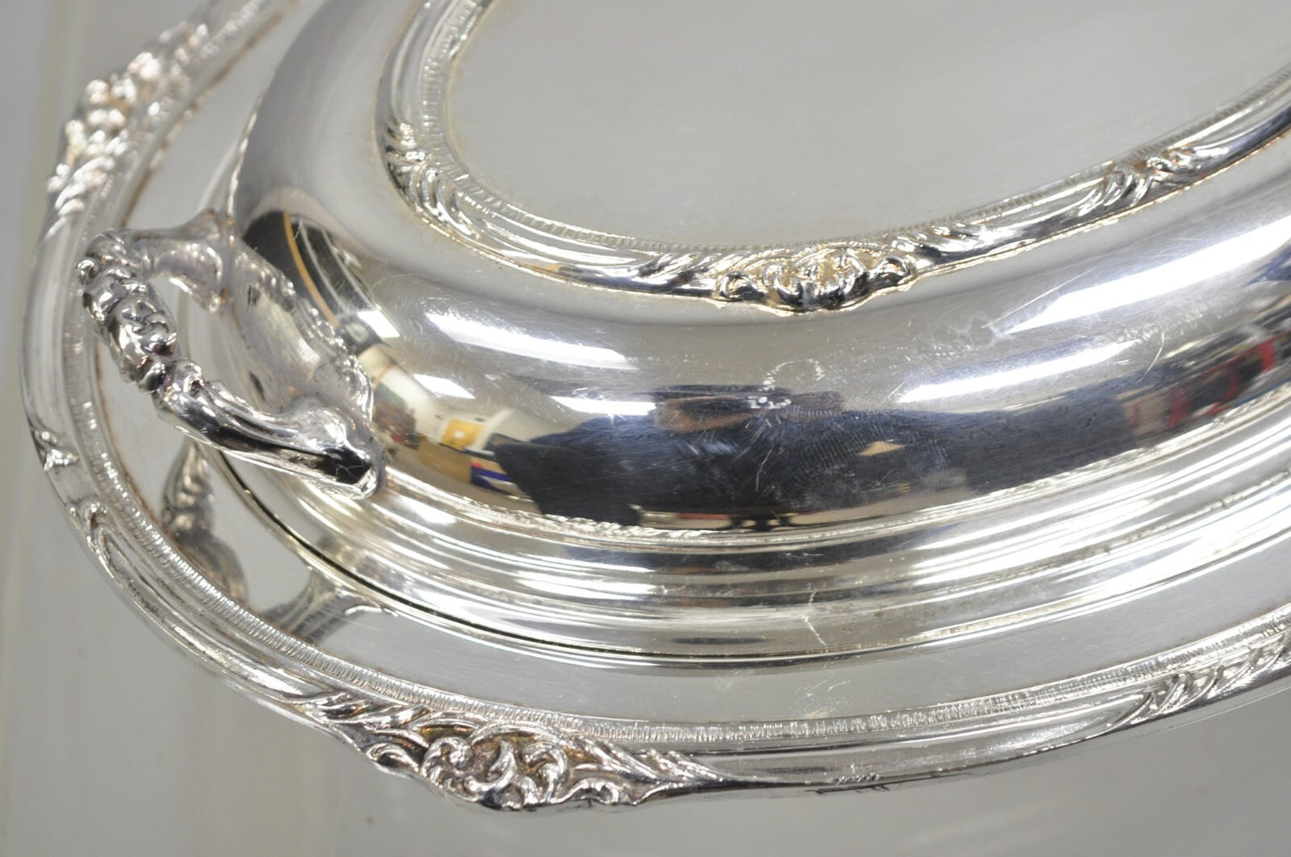 Vintage English Silver Mfg Silver Plated Covered Vegetable Serving Dish On Feet