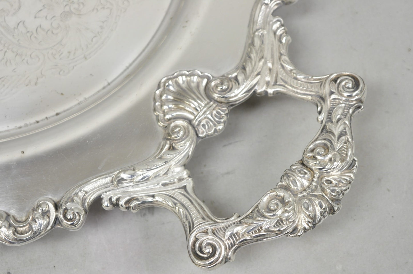 Vintage English Silver Mfg. Silver Plated Large Oval Butlers Platter Bar Tray