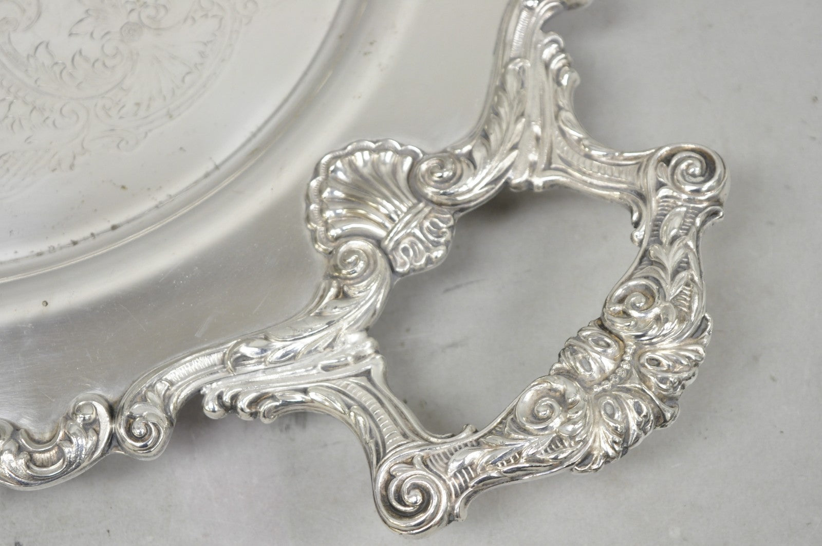 Vintage English Silver Mfg. Silver Plated Large Oval Butlers Platter Bar Tray