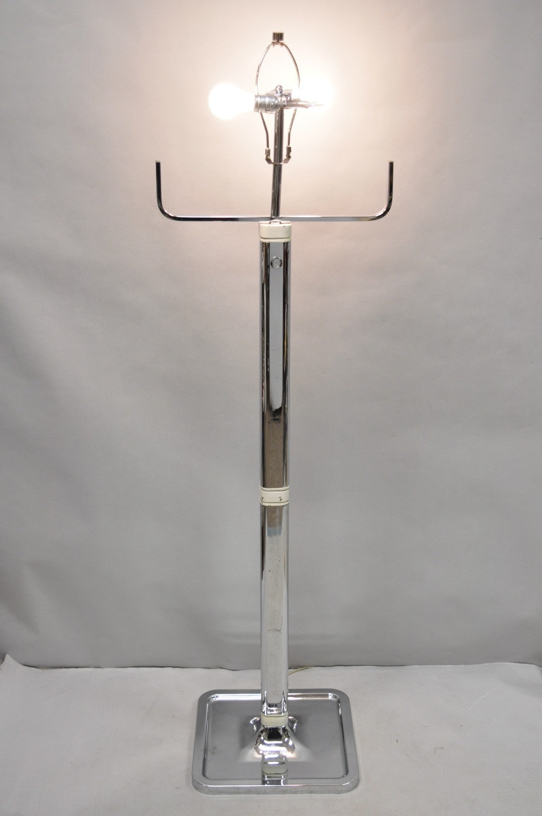 Vintage Postmodern Silver Chrome Metal Sculptural Modernist Pole Floor Lamp