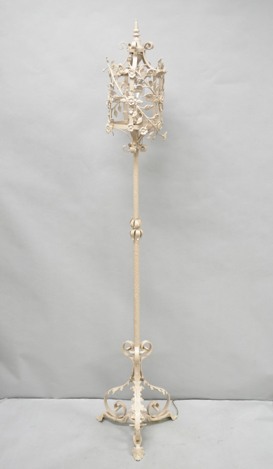 Antique French Renaissance Art Nouveau Iron Floral Lantern Pole Floor Lamp