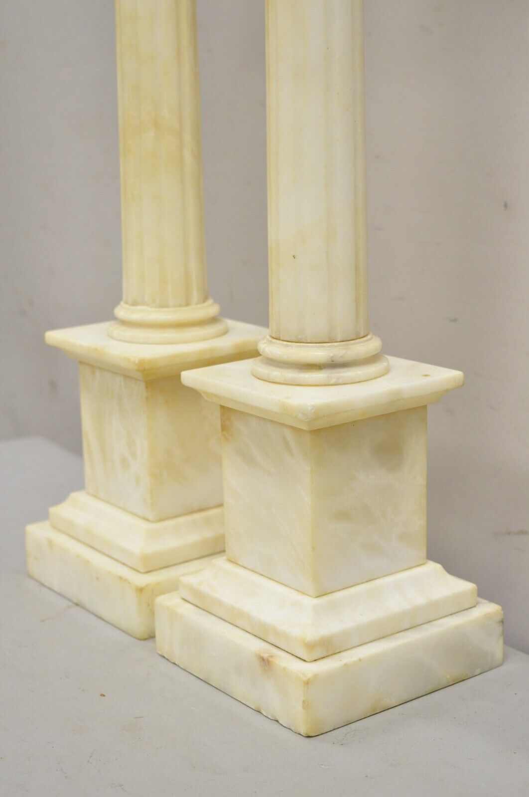 Antique Italian Neoclassical Marble Alabaster Corinthian Column Table Lamp Pair