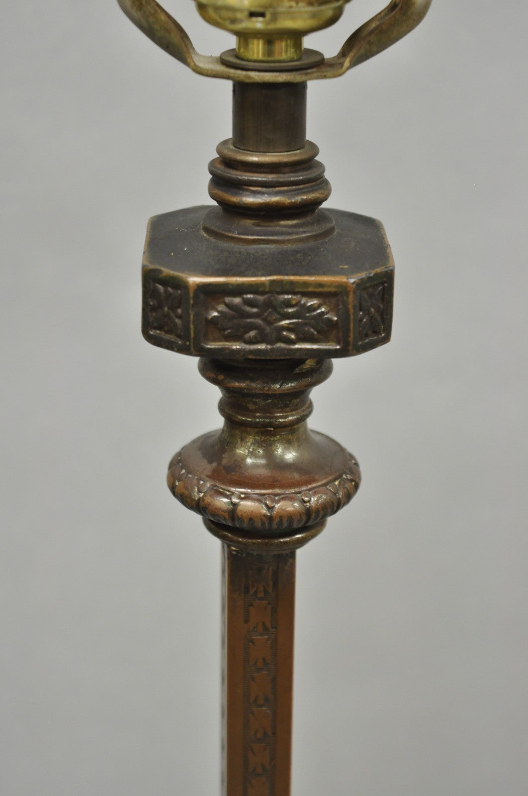 Antique Gothic Renaissance Oscar Bach Style Bronze Paw Foot Pole Floor Lamp