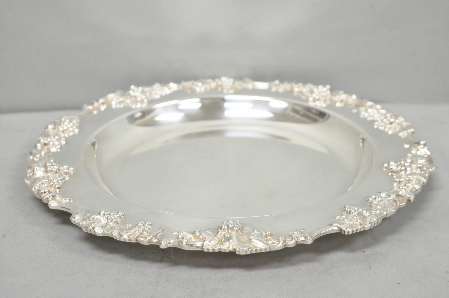 Vintage English Victorian Sheffield Silver Plated Grapevine Repousse 12" Dish