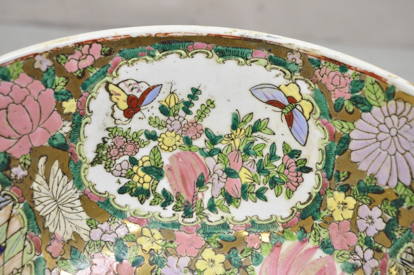 Vintage Rose Medallion Chinese Export Porcelain 12" Figural Painted Bowl