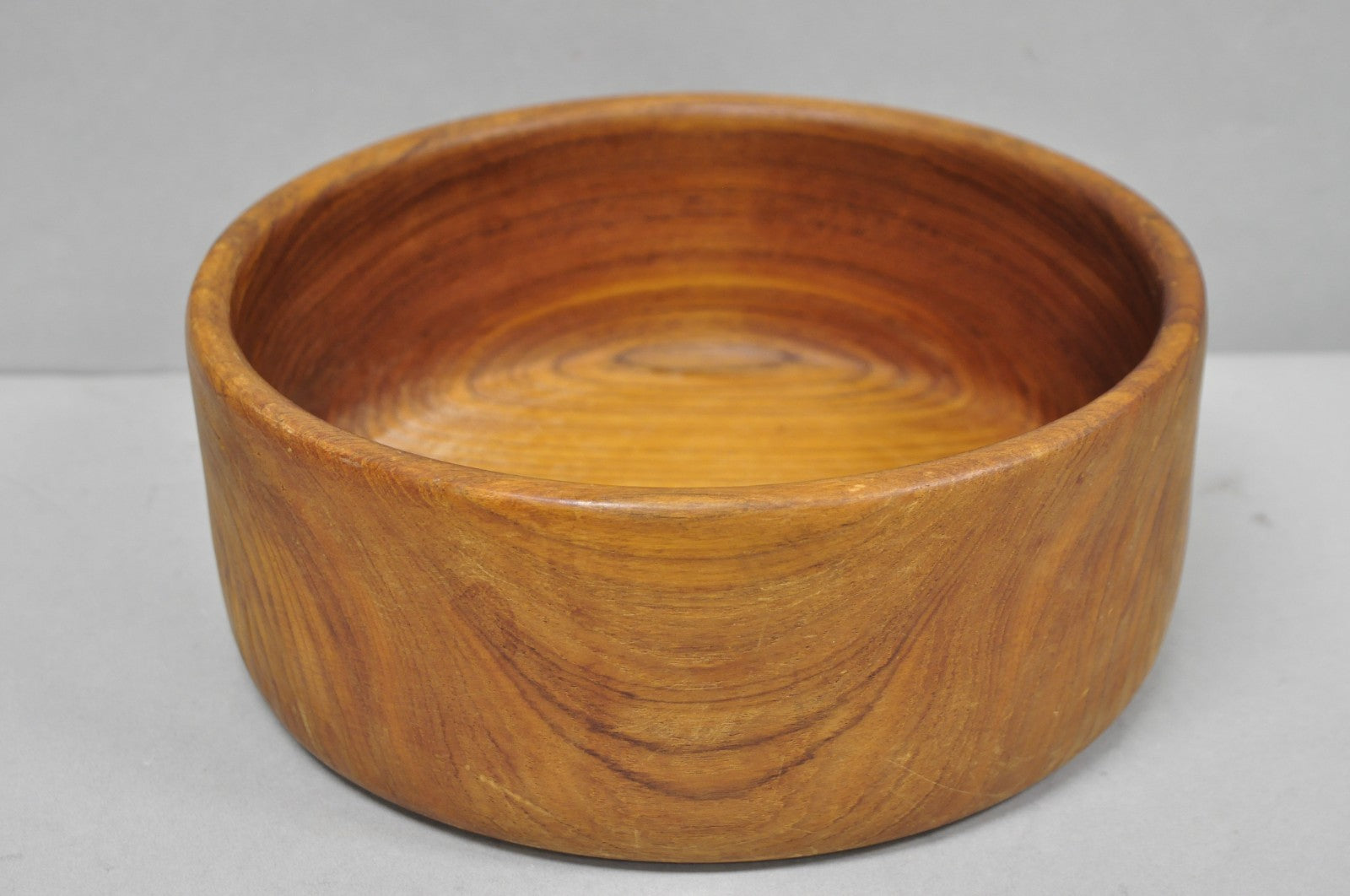 Vintage Mid Century Danish Modern Carved Teak Wood Salad Fruit Bowl (A)