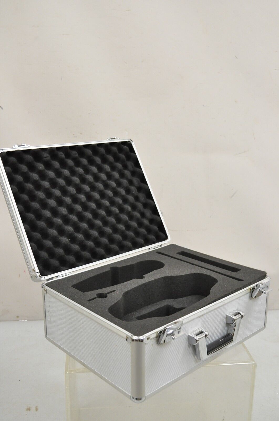 Modern Silver Aluminum Metal 17" Carrying Case Storage Box