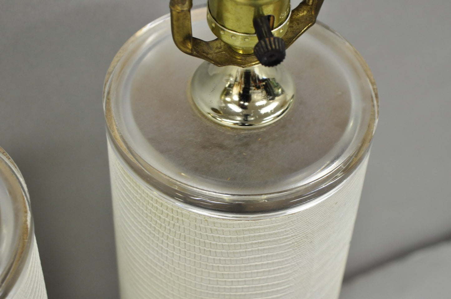Vintage Hollywood Regency White Faux Alligator Embossed Cylinder Table Lamp Pair