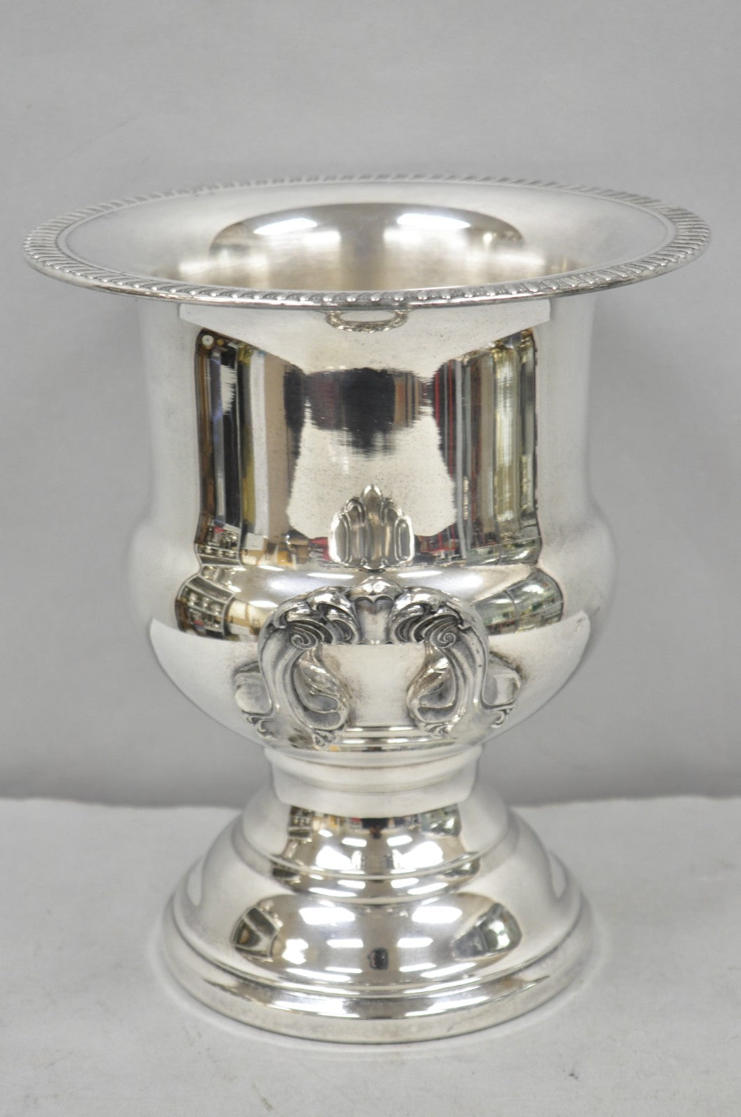 Vintage Leonard Silver Plated Trophy Cup Urn Bar Champagne Chiller Ice Bucket