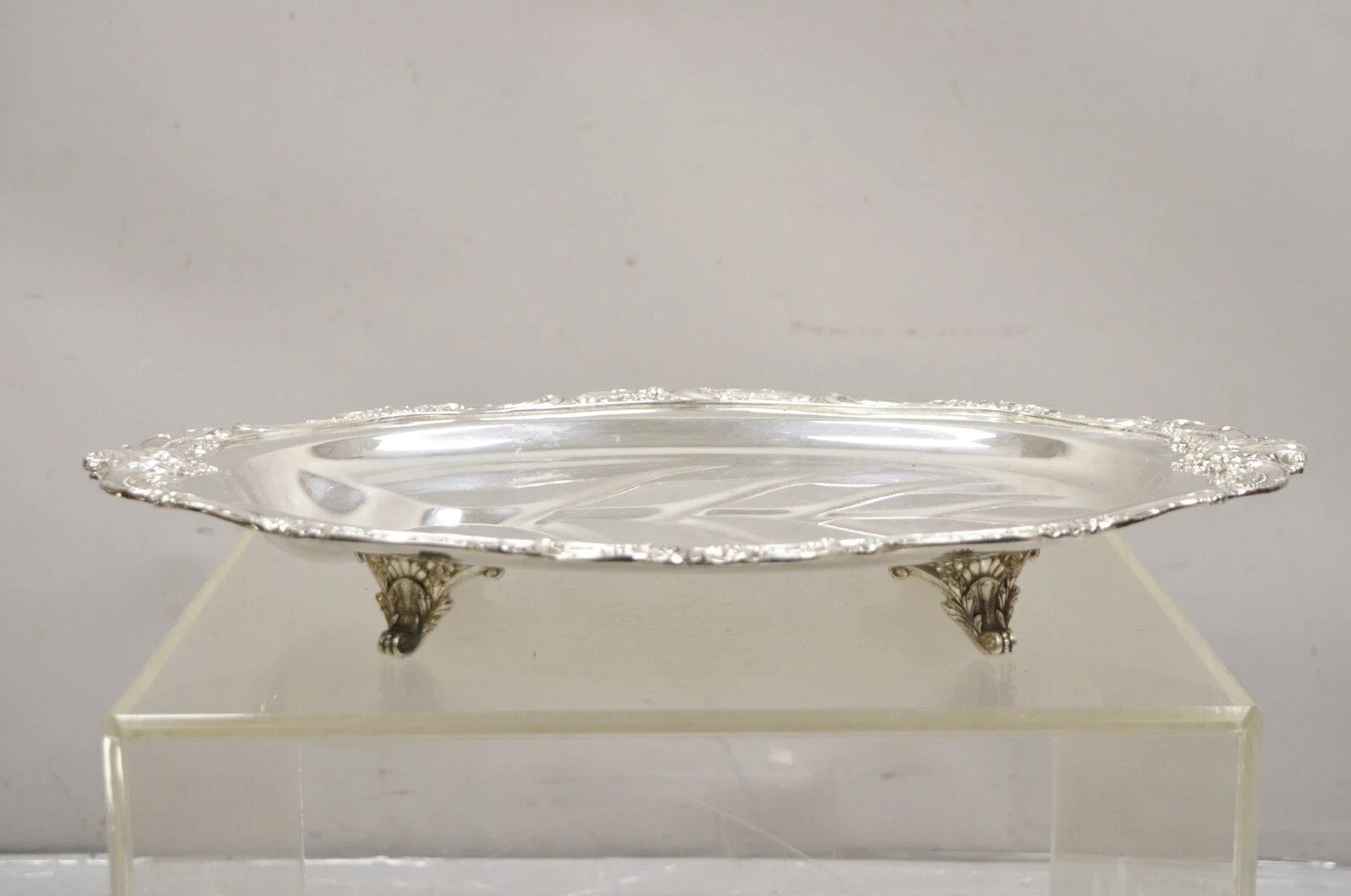 Vintage Baroque by Wallace 259 Silver Plated Meat Cutlery Serving Platter Tray