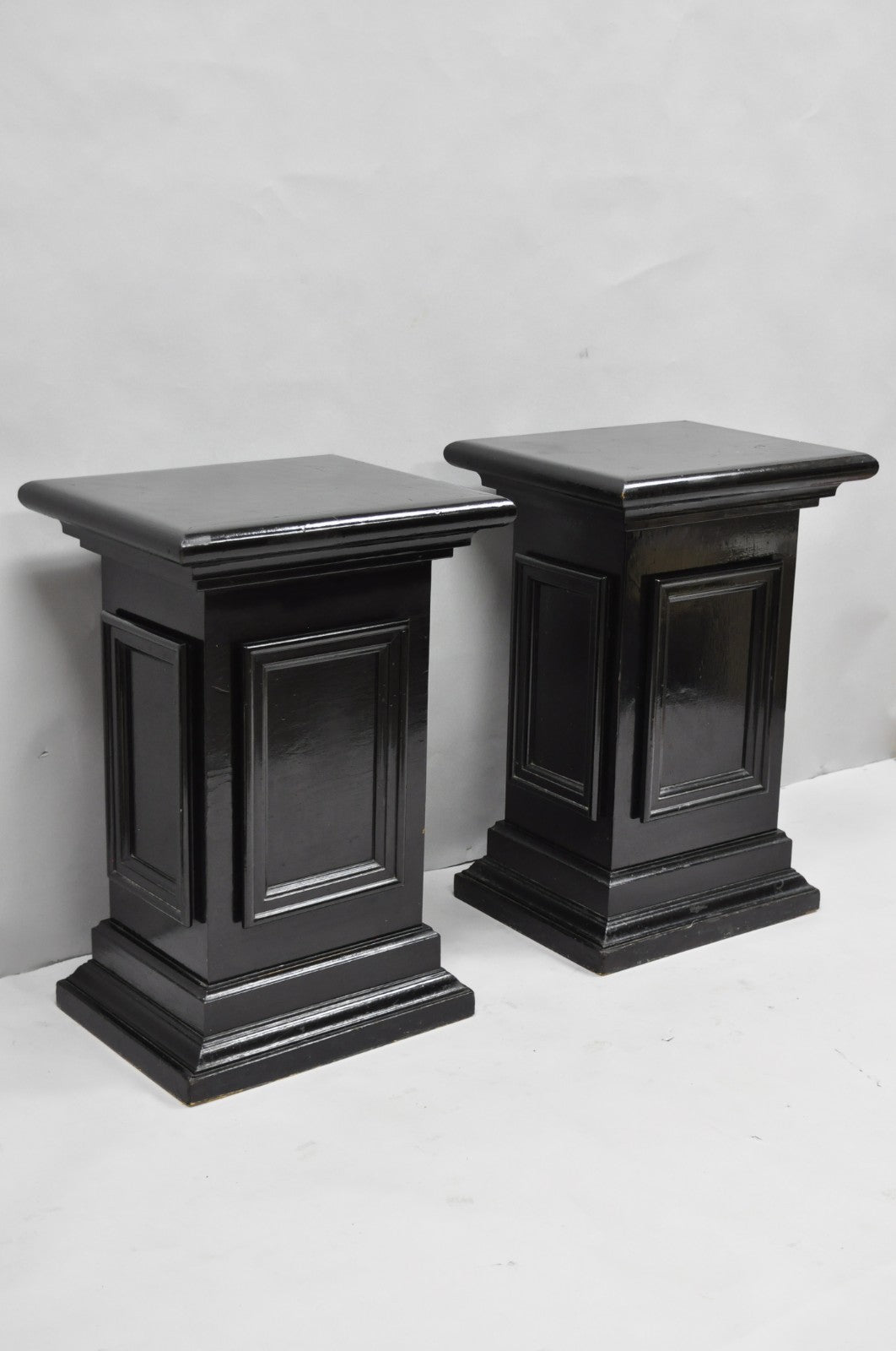 Vintage French Empire Style Black Lacquer Painted Pedestal Column End Table Pair
