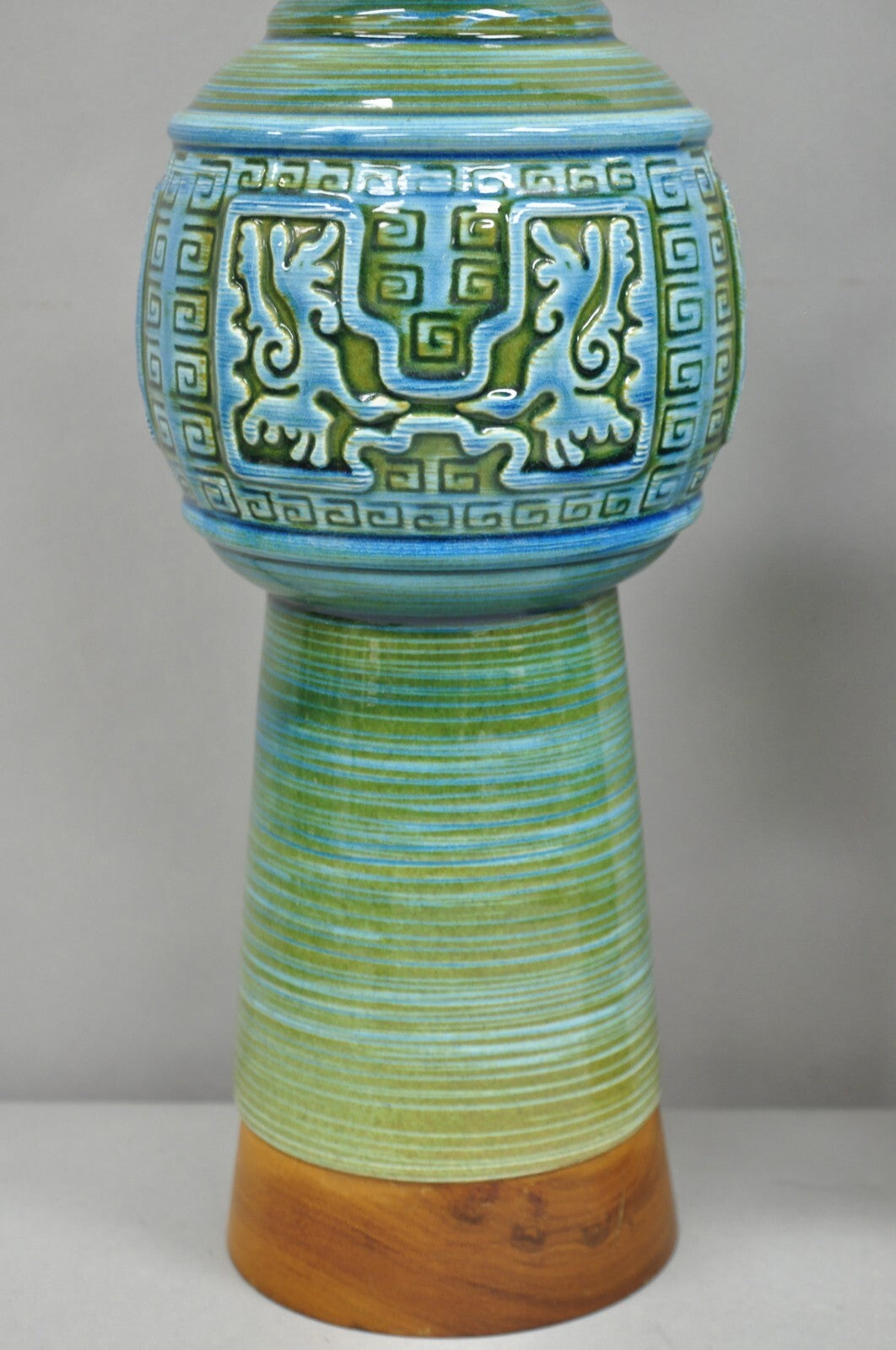 Vintage Royal Haeger Mid Century Modern Ceramic Turquoise Green Table Lamp Pair