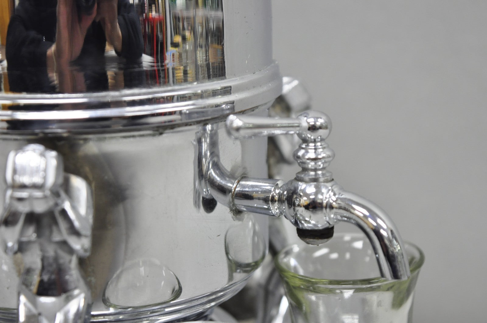 Vintage Art Deco Figural Chrome Metal Barware Samovar Decanter w/ Shot Glasses
