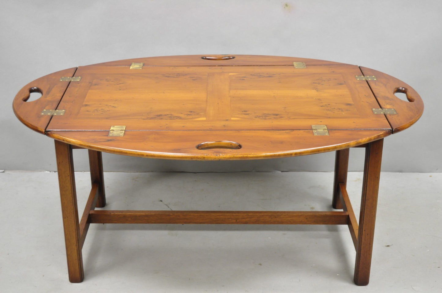 English Georgian Chippendale Mahogany Burl Wood Butlers Tray Top Coffee Table