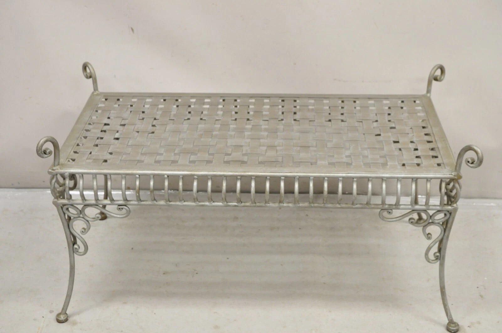 Decorator Wrought Iron Scrolling French Country Style Gray Lattice Bench