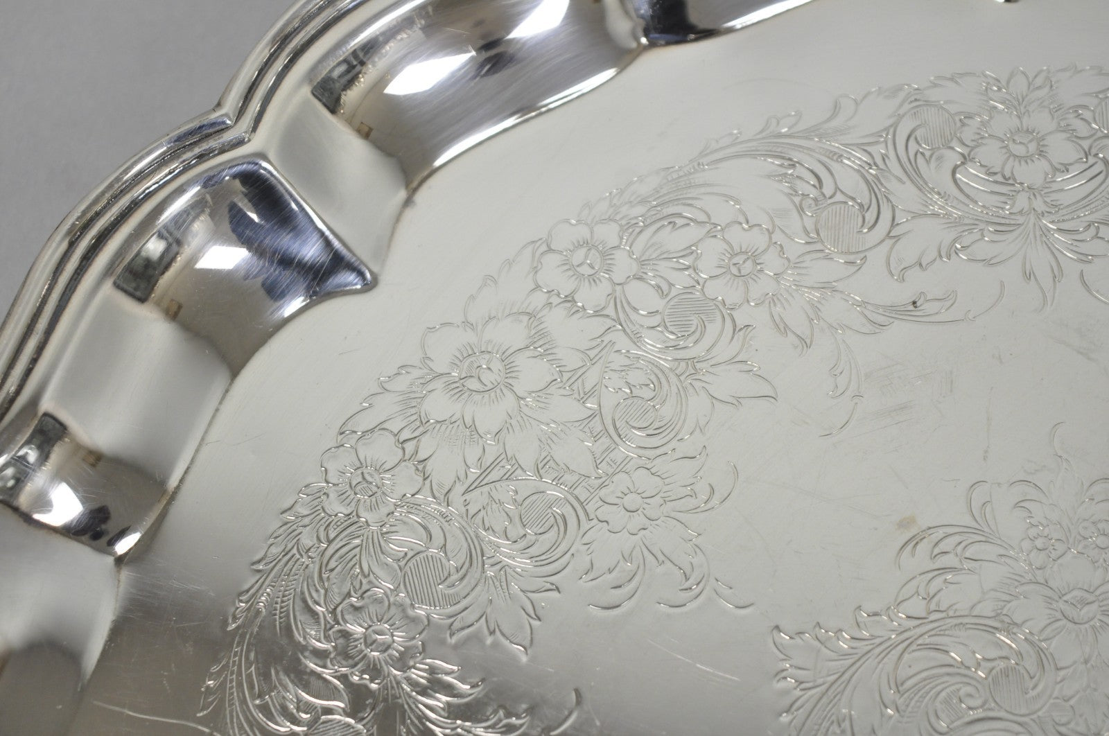 Vintage International Silver Co Large Round Silver Plated Footed Serving Tray