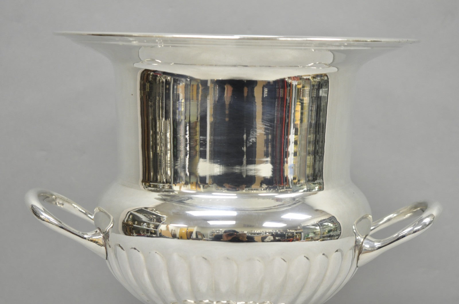 Vintage Leonard Silver Plated Ribbed Trophy Cup Urn Champagne Chiller Ice Bucket