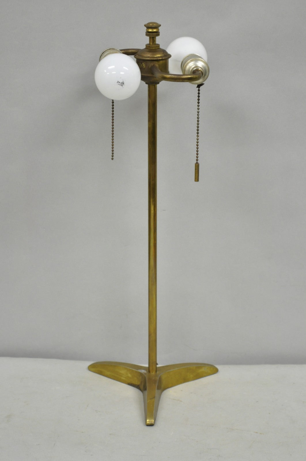 Vintage Gerald Thurston Stiffel Mid Century Modern Brass Tripod Table Lamp Pair