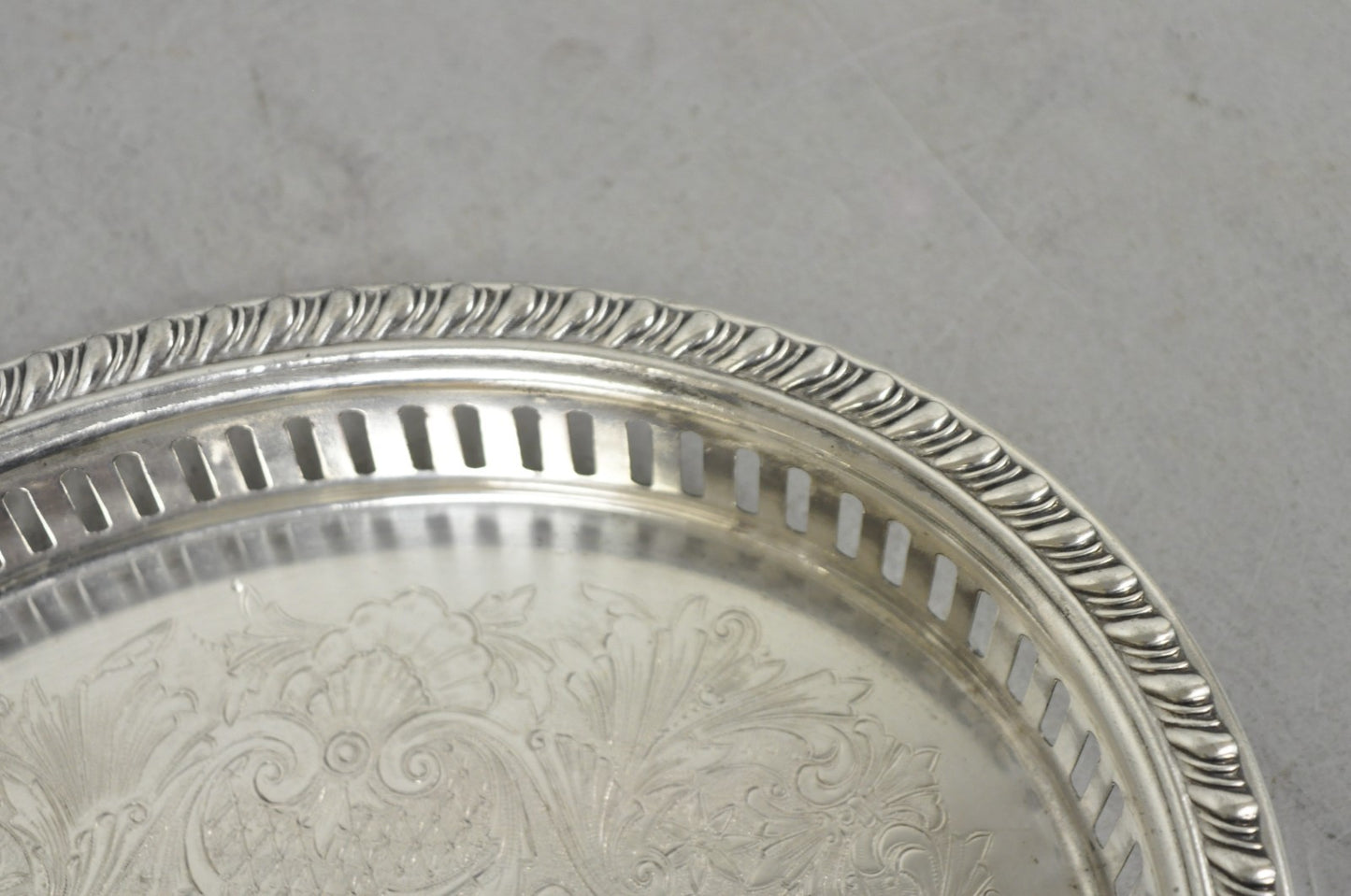 Vintage Eales Silver Plated Small Raised Gallery Oval Trinket Dish Bar Tray