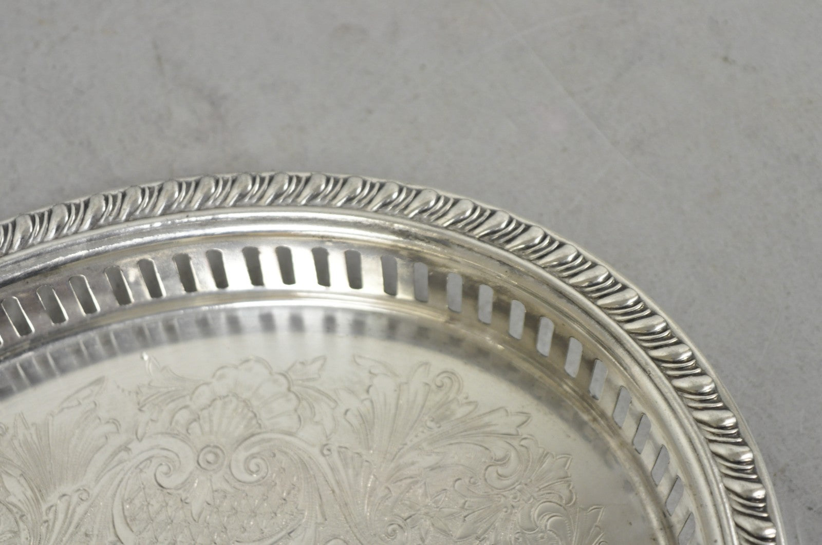 Vintage Eales Silver Plated Small Raised Gallery Oval Trinket Dish Bar Tray