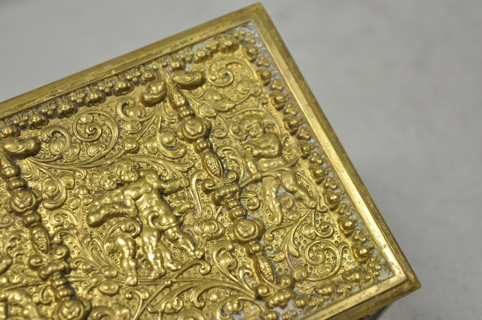 Antique Louis XV Style Brass Bronze Cherub Vanity Jewelry Tobacco Box Humidor