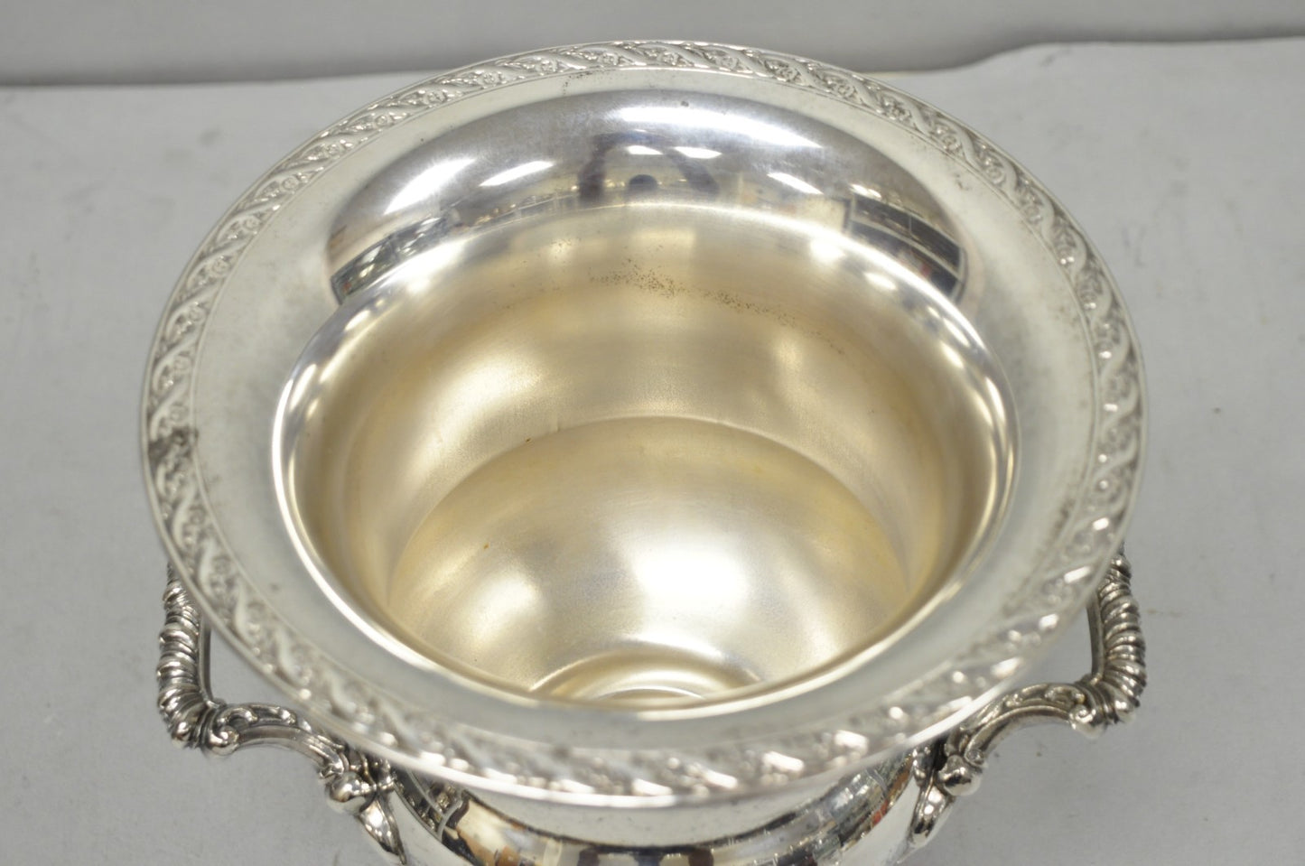 Vintage WM Rogers "Spring Flower" Silver Plated Champagne Chiller Bar Ice Bucket