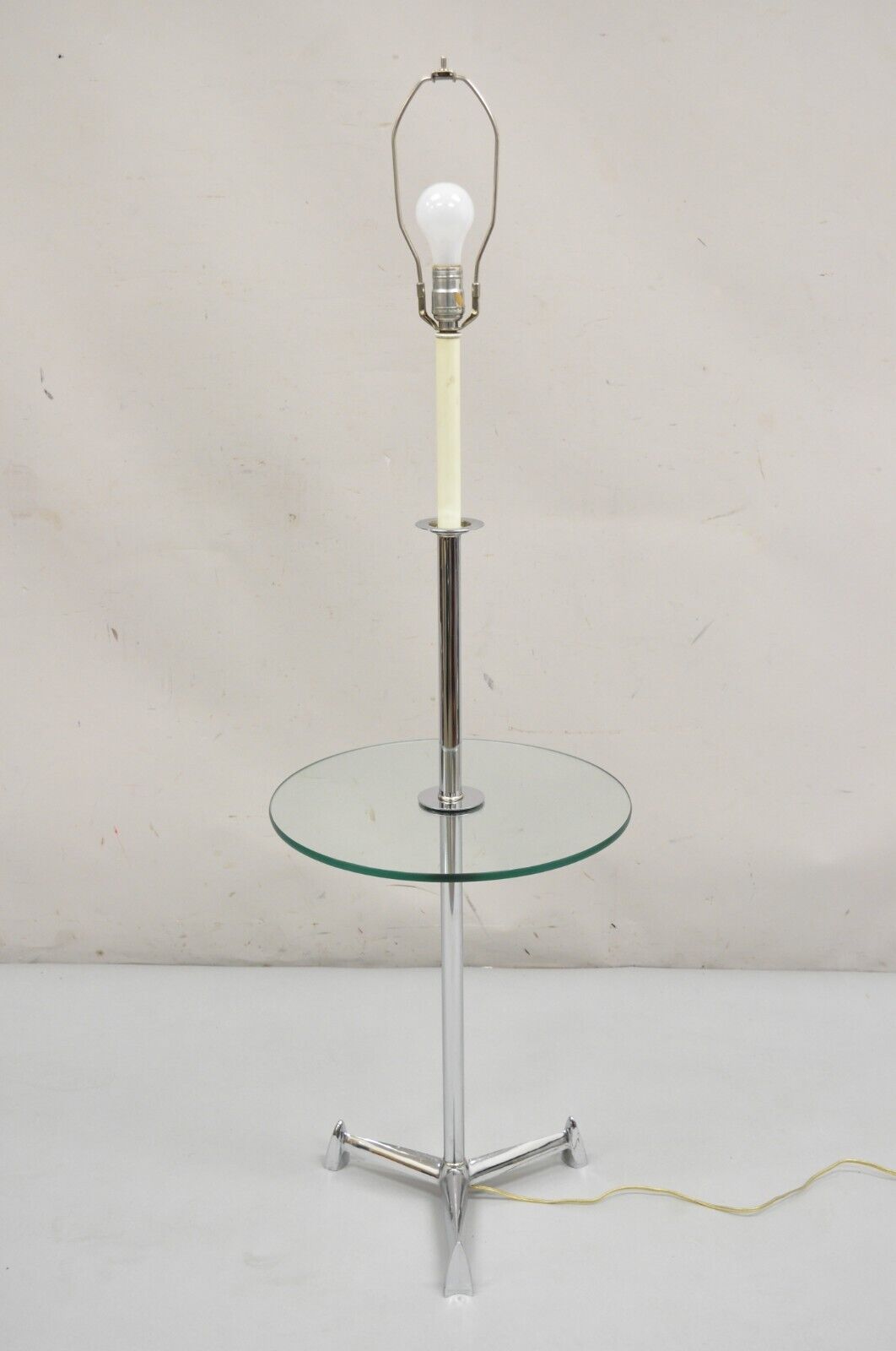 Vintage Mid Century Modern Chrome Space Age Tripod Base Side Table Floor Lamp