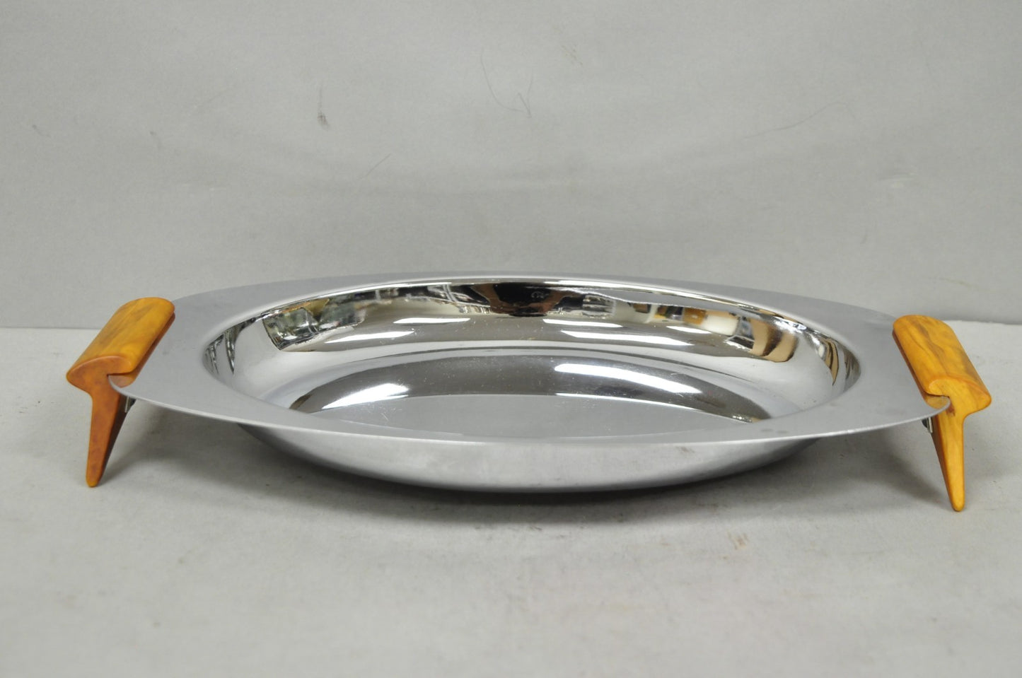 Vintage Art Deco Stainless Steel Glo-Hill Gourmates Butterscotch Bakelite Tray