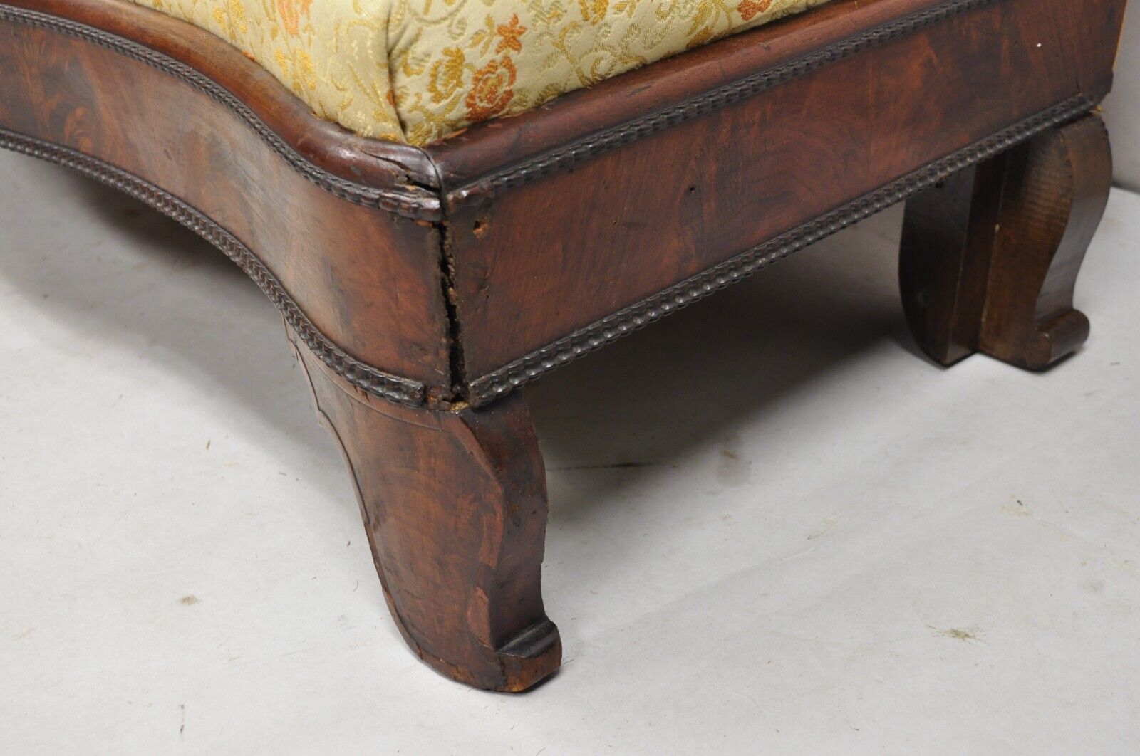 Antique American Empire Cornucopia Carved Mahogany Slipper Bench - a Pair