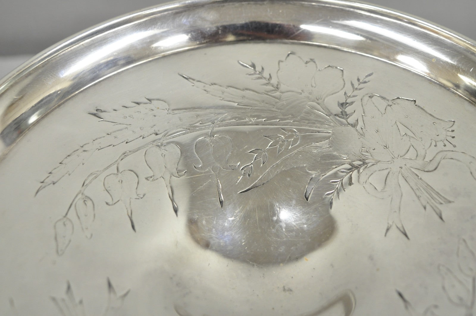 Antique Reed & Barton Victorian Silver Plated Pedestal Brides Basket w/ Handle
