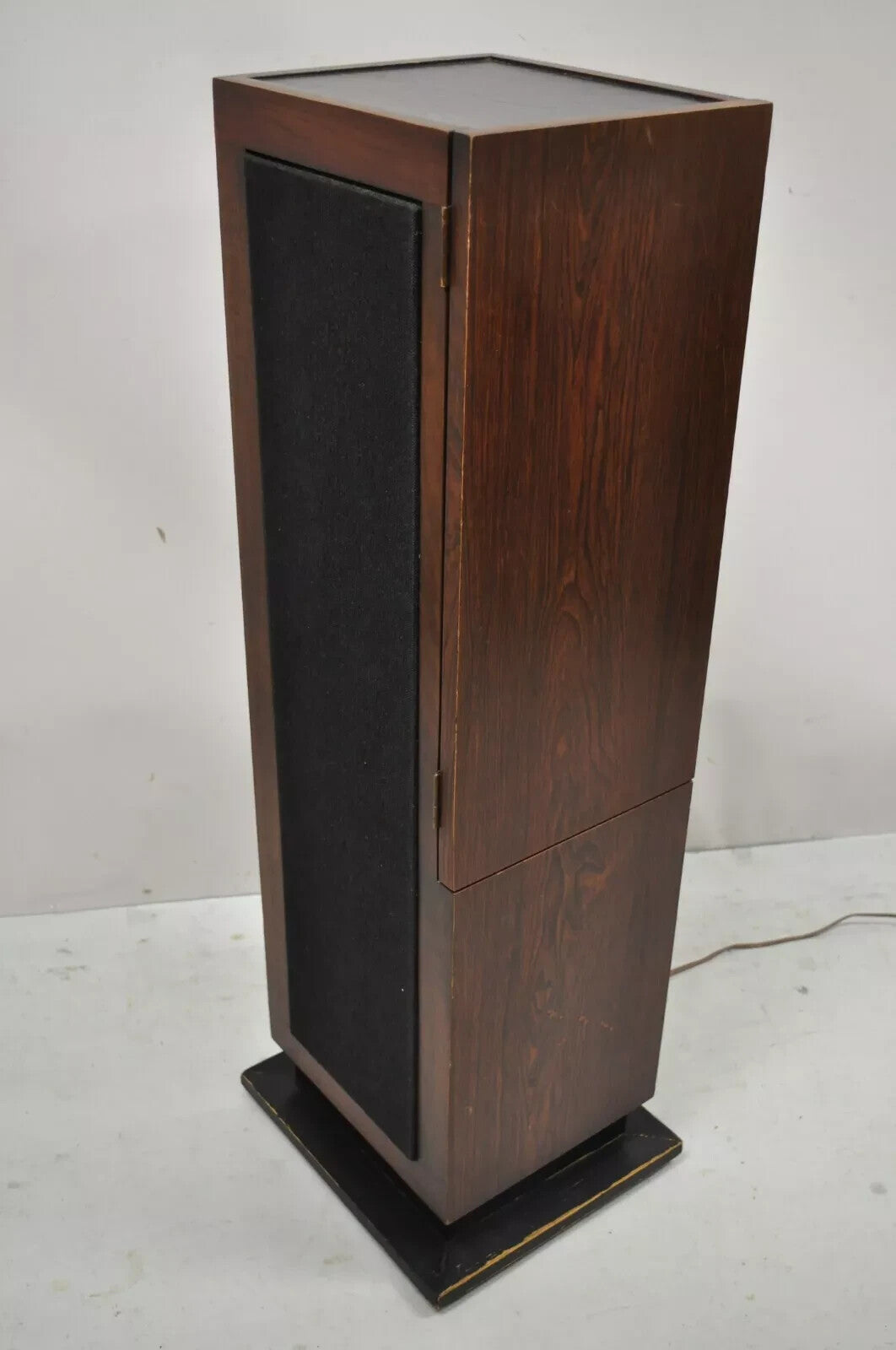 Vintage Magnavox Mid Century Tower Column Pedestal Rodeo Stereo 8 Track Console