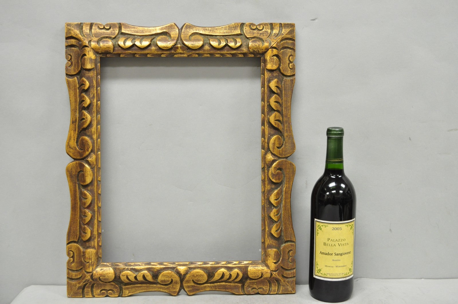 Vintage Italian Hollywood Regency Gold Gilt Wood Art Picture Frame 18.25 x 15.5
