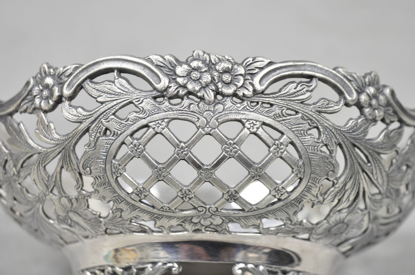 Vintage English Victorian Silver Plated Floral Pierced Small Nut Candy Dish