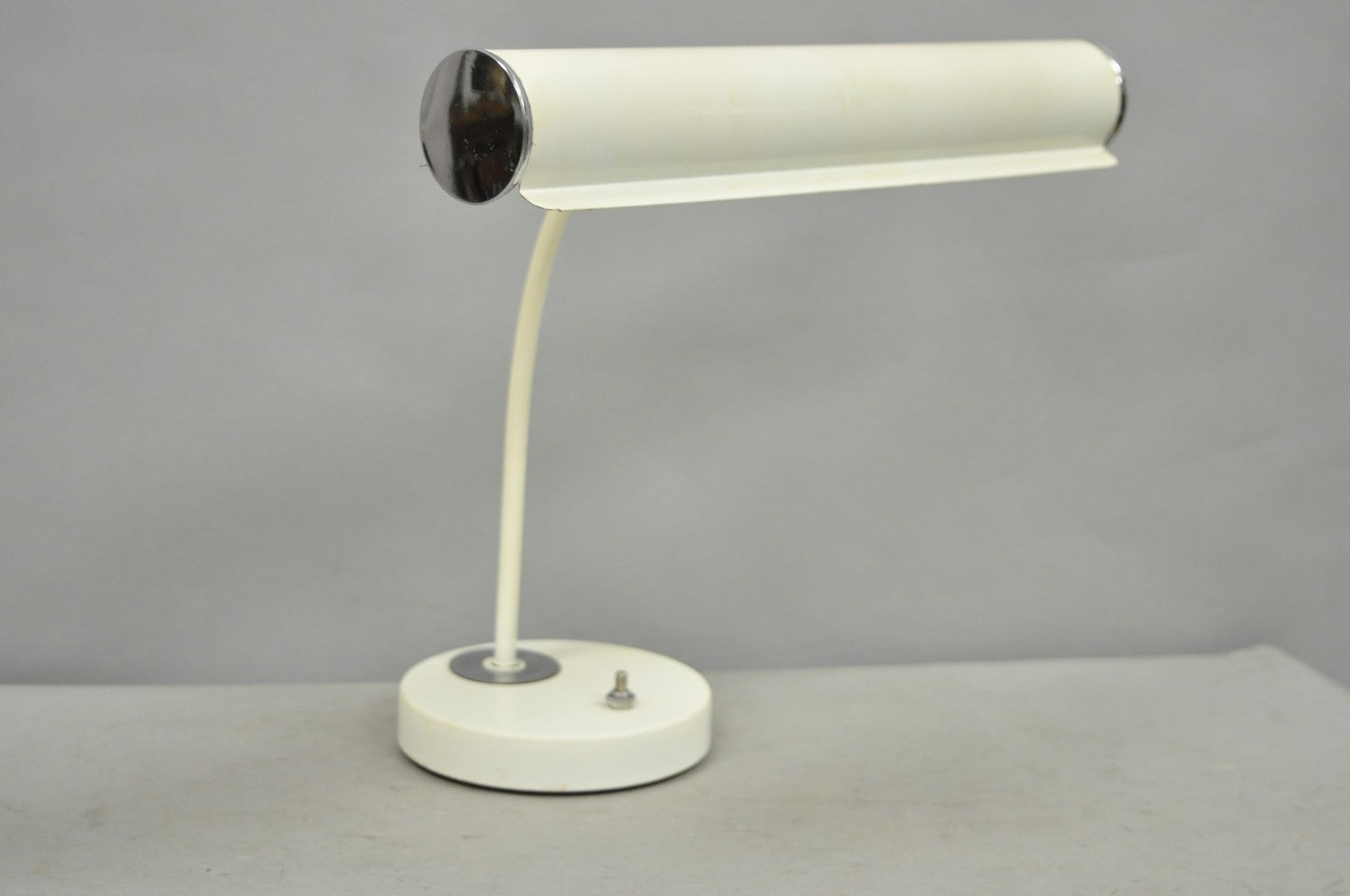 Vintage Mid Century Modern White Enamel Metal Arch Desk Lamp w/ Chrome Accents